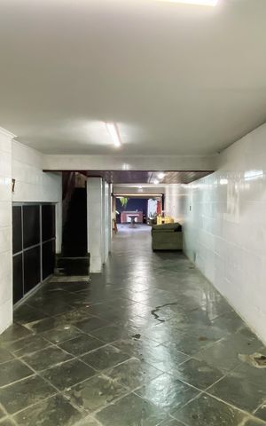 Casa para alugar com 285m², 3 quartos e 5 vagas Casa para alugar com 285m², 3 quartos e 5 vagasGaragem