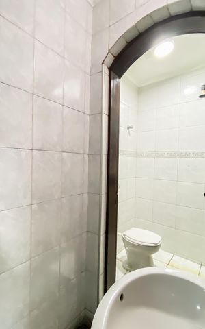 Casa para alugar com 285m², 3 quartos e 5 vagas Casa para alugar com 285m², 3 quartos e 5 vagasBanheiro de serviço