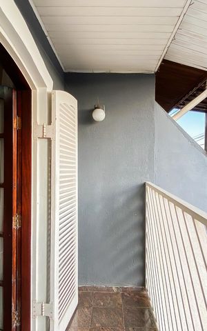 Casa para alugar com 285m², 3 quartos e 5 vagas