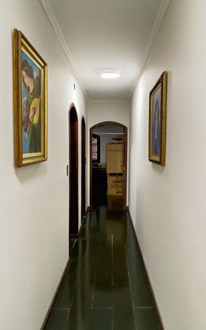 Casa para alugar com 285m², 3 quartos e 5 vagas Casa para alugar com 285m², 3 quartos e 5 vagasCorredor