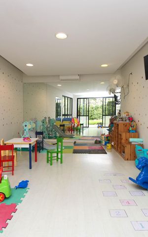 Apartamento à venda com 160m², 3 quartos e 3 vagas Apartamento à venda com 160m², 3 quartos e 3 vagasBrinquedoteca
