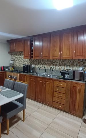 Casa para alugar com 334m², 5 quartos e 3 vagas