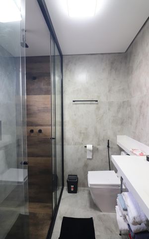 Casa à venda com 200m², 3 quartos e 2 vagasQuarto 2 - Suíte Banheiro 
