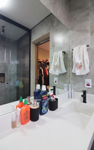 Casa à venda com 200m², 3 quartos e 2 vagasQuarto 2 - Suíte Banheiro 