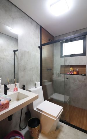 Casa à venda com 200m², 3 quartos e 2 vagasQuarto 1 - Suíte Banheiro 