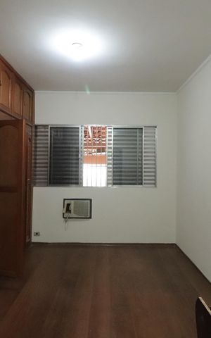 Casa à venda com 215m², 3 quartos e 2 vagasQuarto 2 - Suíte