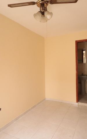 Casa à venda com 215m², 3 quartos e 2 vagasQuarto de Serviço