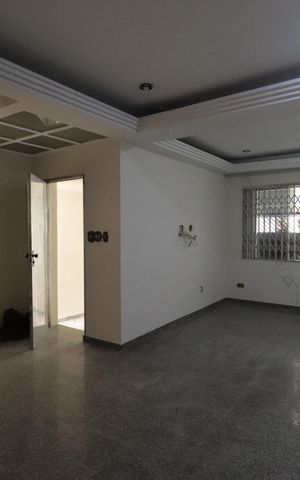 Casa à venda com 215m², 3 quartos e 2 vagasSala