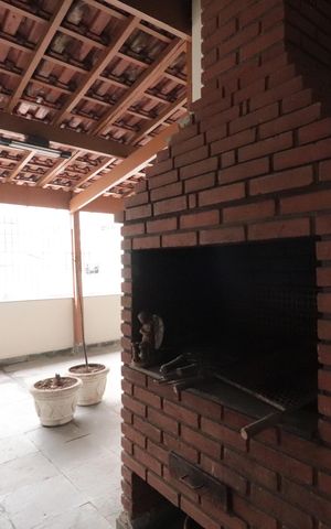 Casa à venda com 215m², 3 quartos e 2 vagasVaranda