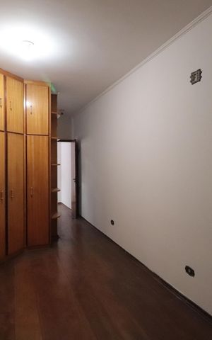Casa à venda com 215m², 3 quartos e 2 vagasQuarto 1 - Suíte