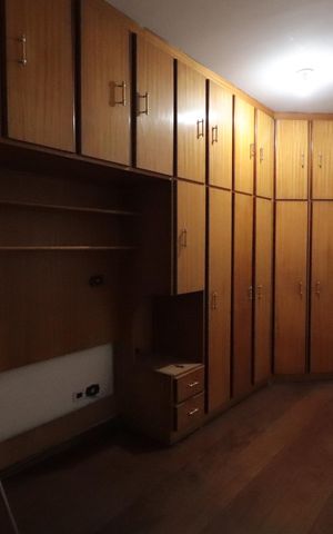 Casa à venda com 215m², 3 quartos e 2 vagasQuarto 1 - Suíte