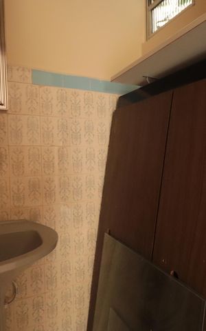Casa à venda com 215m², 3 quartos e 2 vagasBanheiro de serviço
