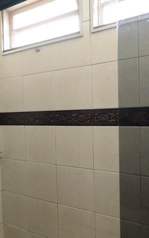Casa à venda com 215m², 3 quartos e 2 vagasBanheiro da Suíte 1