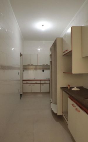 Casa à venda com 215m², 3 quartos e 2 vagasCozinha