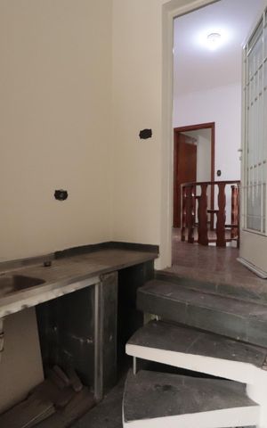 Casa à venda com 215m², 3 quartos e 2 vagasVaranda