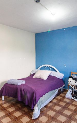 Casa à venda com 230m², 3 quartos e 3 vagas Casa à venda com 230m², 3 quartos e 3 vagasQuarto