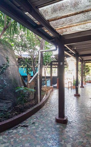 Casa à venda com 230m², 3 quartos e 3 vagas Casa à venda com 230m², 3 quartos e 3 vagasQuintal