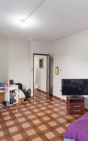 Casa à venda com 230m², 3 quartos e 3 vagas Casa à venda com 230m², 3 quartos e 3 vagasQuarto