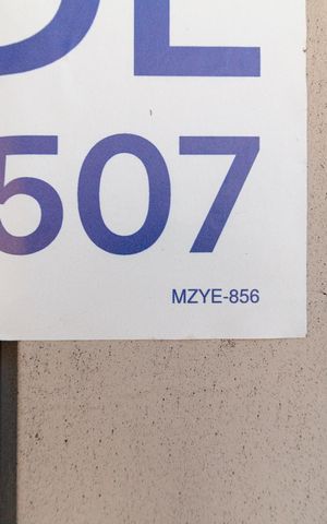 Casa à venda com 230m², 3 quartos e 3 vagas Casa à venda com 230m², 3 quartos e 3 vagasPlaca MZYE-856