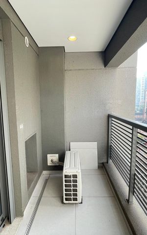 Studio para alugar com 29m², 1 quarto e sem vaga Studio para alugar com 29m², 1 quarto e sem vagaVaranda