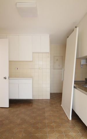 Apartamento à venda com 102m², 3 quartos e 2 vagasCozinha - Armários