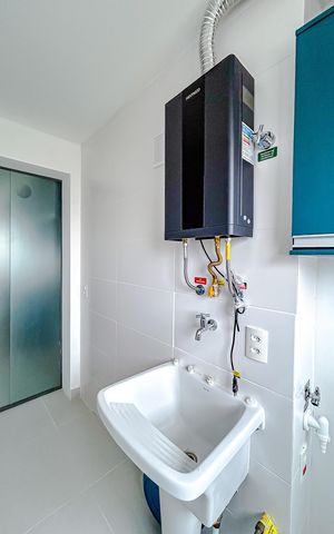 Apartamento à venda com 76m², 2 quartos e 1 vagaÁrea de Serviço