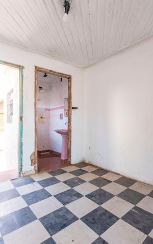 Casa para alugar com 157m², 2 quartos e 2 vagasSala da Edícula 