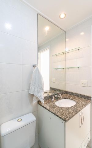 Apartamento para alugar com 76m², 3 quartos e 2 vagas Apartamento para alugar com 76m², 3 quartos e 2 vagasBanheiro Social