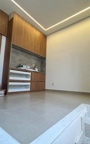 Casa à venda com 200m², 3 quartos e 2 vagas Casa à venda com 200m², 3 quartos e 2 vagasSala