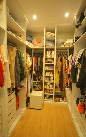 Casa à venda com 290m², 3 quartos e 4 vagasCloset Suíte 1 