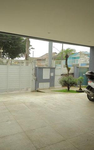 Casa à venda com 290m², 3 quartos e 4 vagasGaragem 