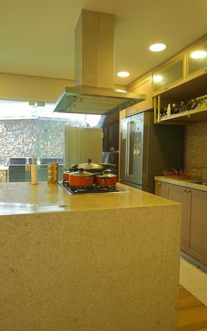 Casa à venda com 290m², 3 quartos e 4 vagasCozinha 