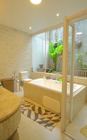 Casa à venda com 290m², 3 quartos e 4 vagasBanheiro  Suíte 1 