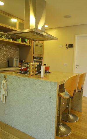 Casa à venda com 290m², 3 quartos e 4 vagasCozinha 