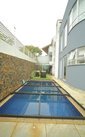 Casa à venda com 290m², 3 quartos e 4 vagasPiscina 