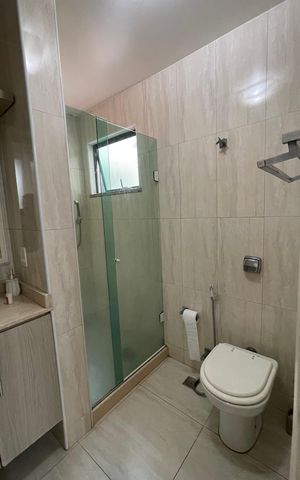 Apartamento à venda com 75m², 2 quartos e 1 vaga Apartamento à venda com 75m², 2 quartos e 1 vagaBanheiro
