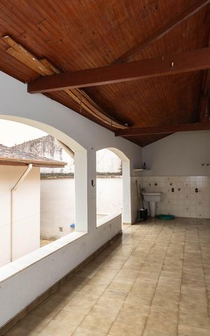 Casa à venda com 232m², 4 quartos e 5 vagasÁrea de Serviço