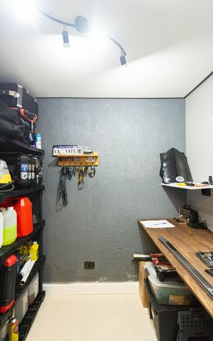 Casa à venda com 78m², 2 quartos e 1 vaga