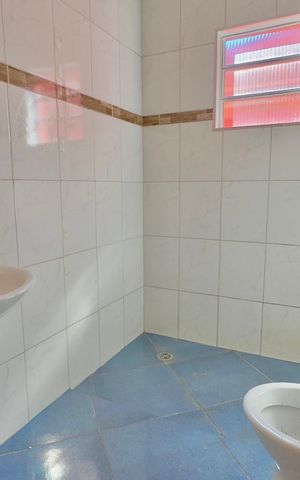 Casa para alugar com 55m², 2 quartos e sem vagaBanheiro