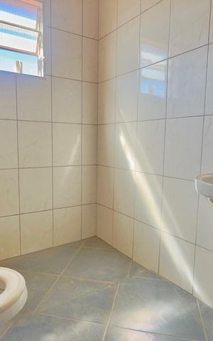 Casa para alugar com 55m², 2 quartos e sem vaga Casa para alugar com 55m², 2 quartos e sem vagaBanheiro