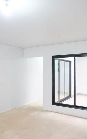 Casa à venda com 220m², 3 quartos e 4 vagasSala