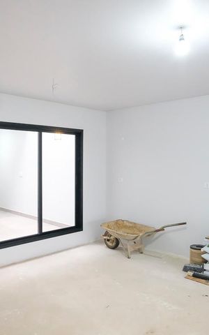 Casa à venda com 220m², 3 quartos e 4 vagasSala