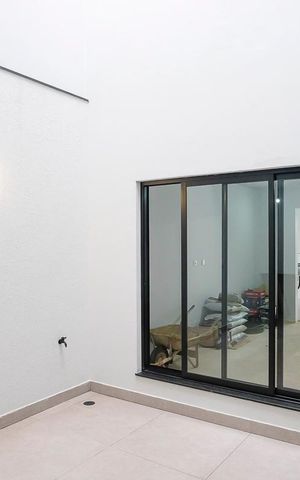Casa à venda com 220m², 3 quartos e 4 vagasJardim de inverno