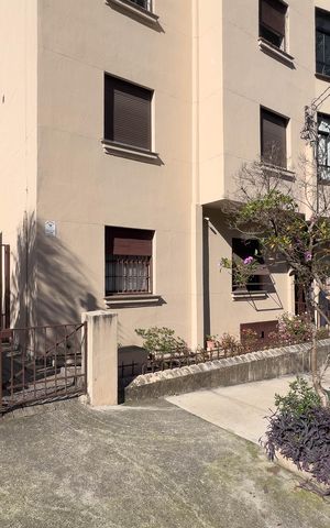 Apartamento à venda com 106m², 2 quartos e sem vaga Apartamento à venda com 106m², 2 quartos e sem vagaFachada