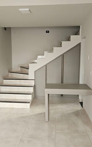 Casa para alugar com 73m², 2 quartos e 1 vaga Casa para alugar com 73m², 2 quartos e 1 vagaSala