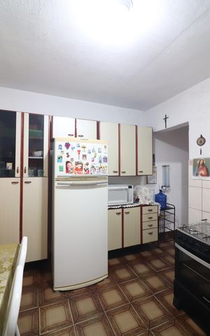 Casa à venda com 125m², 4 quartos e 2 vagasCozinha Casa 2 