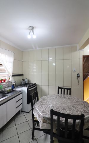 Casa à venda com 125m², 4 quartos e 2 vagasSala/Cozinha