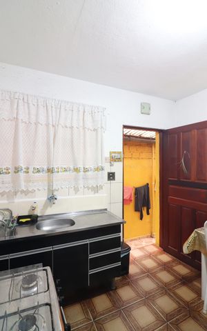 Casa à venda com 125m², 4 quartos e 2 vagasCozinha Casa 2 