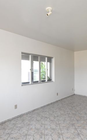 Casa para alugar com 250m², 3 quartos e 4 vagasSala