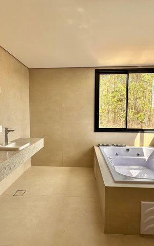 Casa de condomínio para alugar com 504m², 4 quartos e 4 vagas
